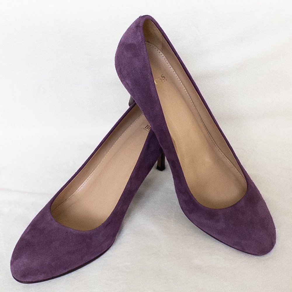 HUGO BOSS LIKE NEW WOMEN'S HEELED ROUND TOE PUMP SIZE 39